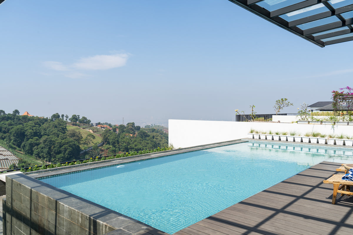 Beverly Hill Mountain View Villa